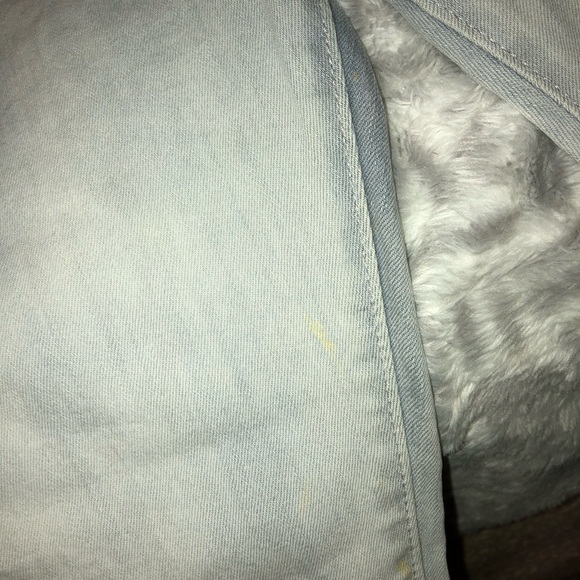 H&M Light-wash Jeans - Picture 6 of 7